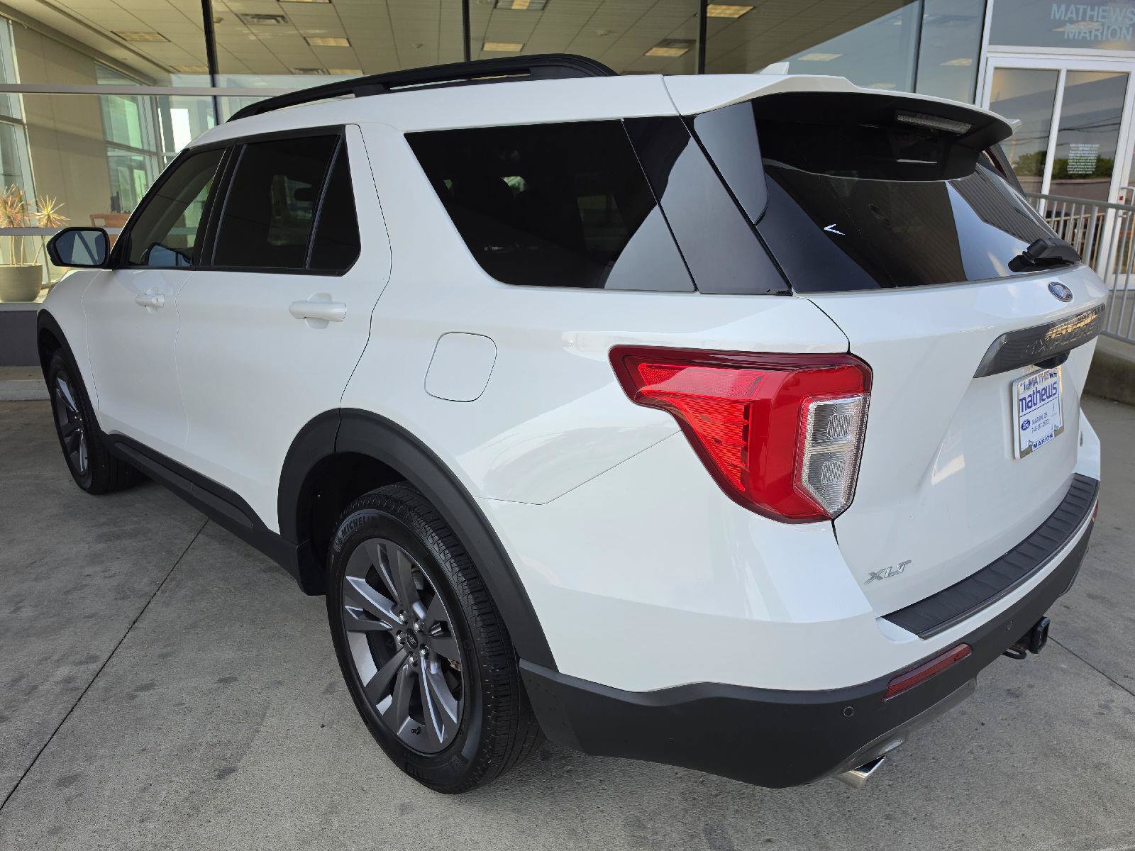 Used 2023 Ford Explorer XLT w/ Equipment Group 202A AWD/4WD image 3