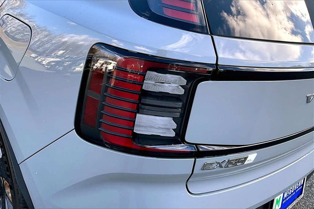 Used 2025 Volvo EX30 Plus w/ Climate Package image 22