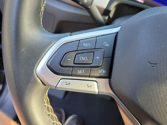 Used 2023 Volkswagen Atlas SE FWD image 28