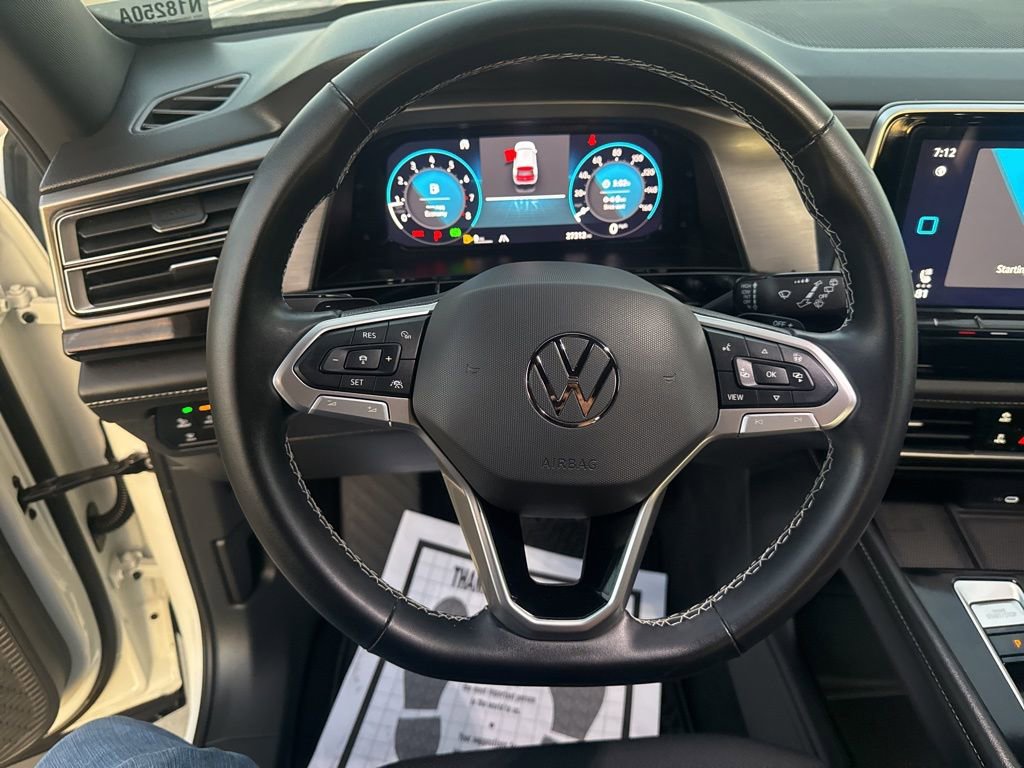 Used 2024 Volkswagen Atlas Cross Sport SE w/ Black Wheel Package image 16