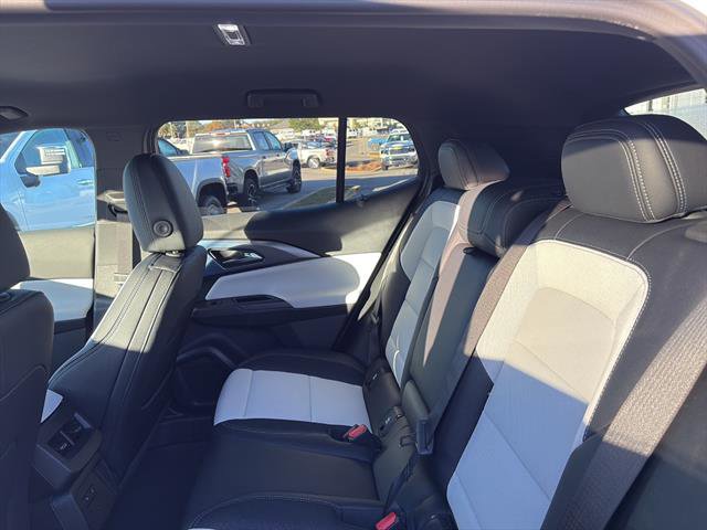 New 2026 Chevrolet Equinox EV LT w/ Convenience Package II image 14