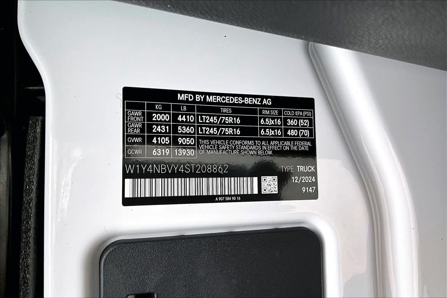 New 2025 Mercedes-Benz Sprinter 2500 image 16