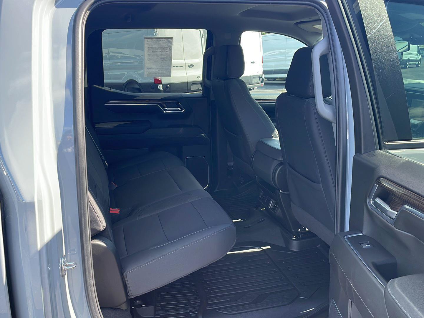 Used 2024 Chevrolet Silverado 1500 LT AWD/4WD image 26