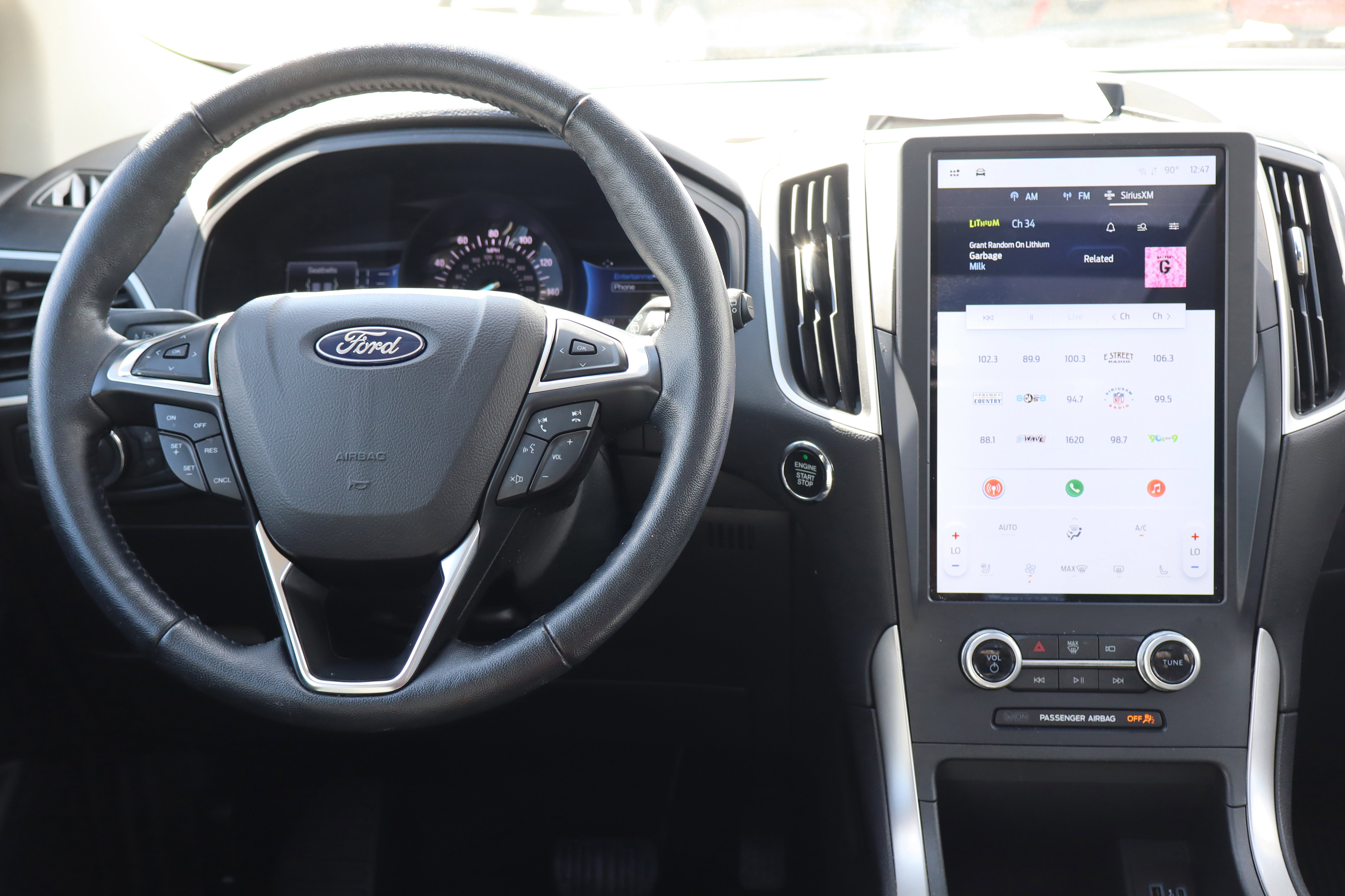 Used 2023 Ford Edge SEL w/ Convenience Package image 14