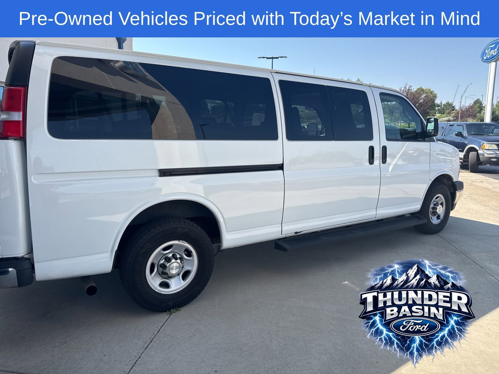 Used 2019 Chevrolet Express 3500 LT w/ LT Preferred Equipment Group image 4