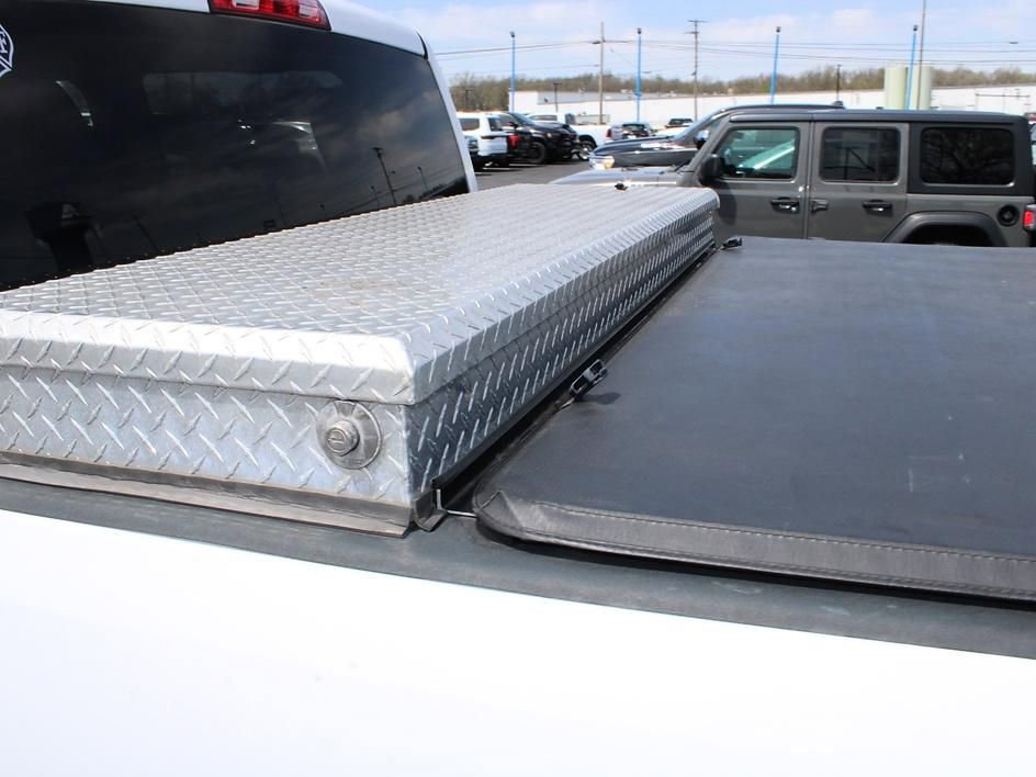 Used 2015 RAM 2500 Tradesman w/ Chrome Appearance Group AWD/4WD image 12