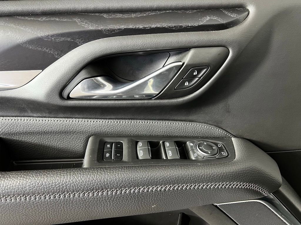 Used 2023 GMC Yukon XL Denali w/ Denali Reserve Package image 31