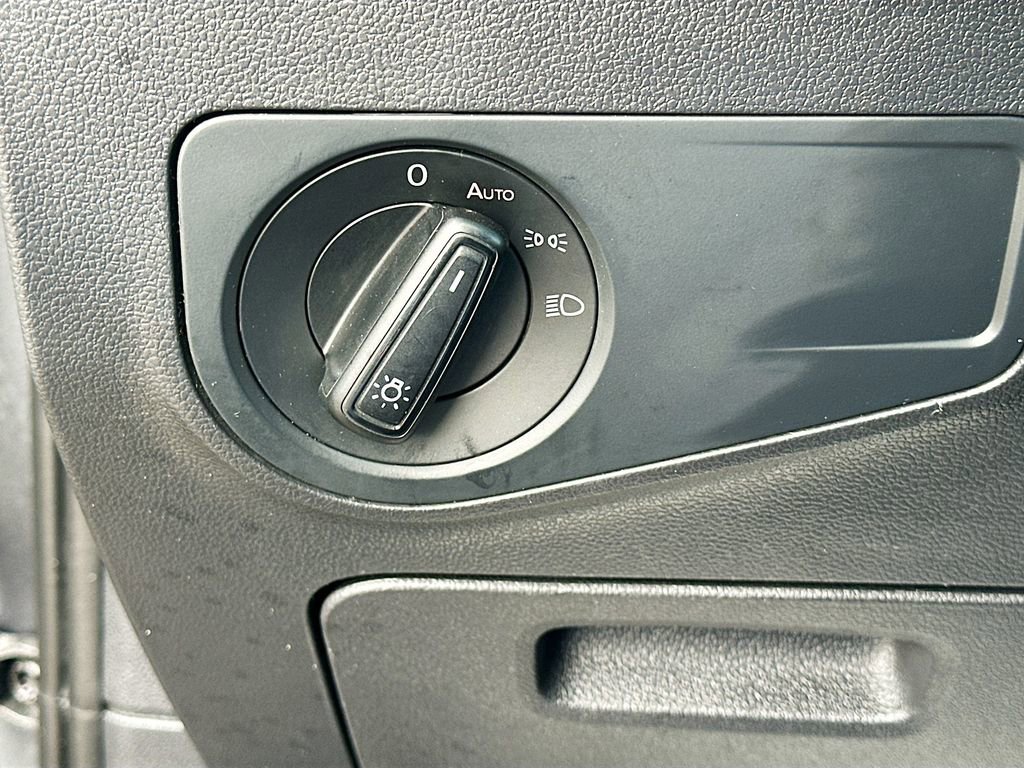 Used 2023 Volkswagen Tiguan S image 10