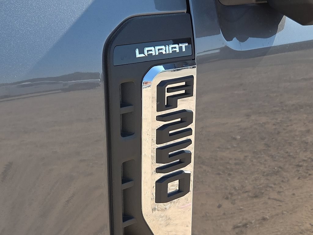 New 2026 Ford F250 Lariat w/ FX4 Off-Road Package AWD/4WD image 14