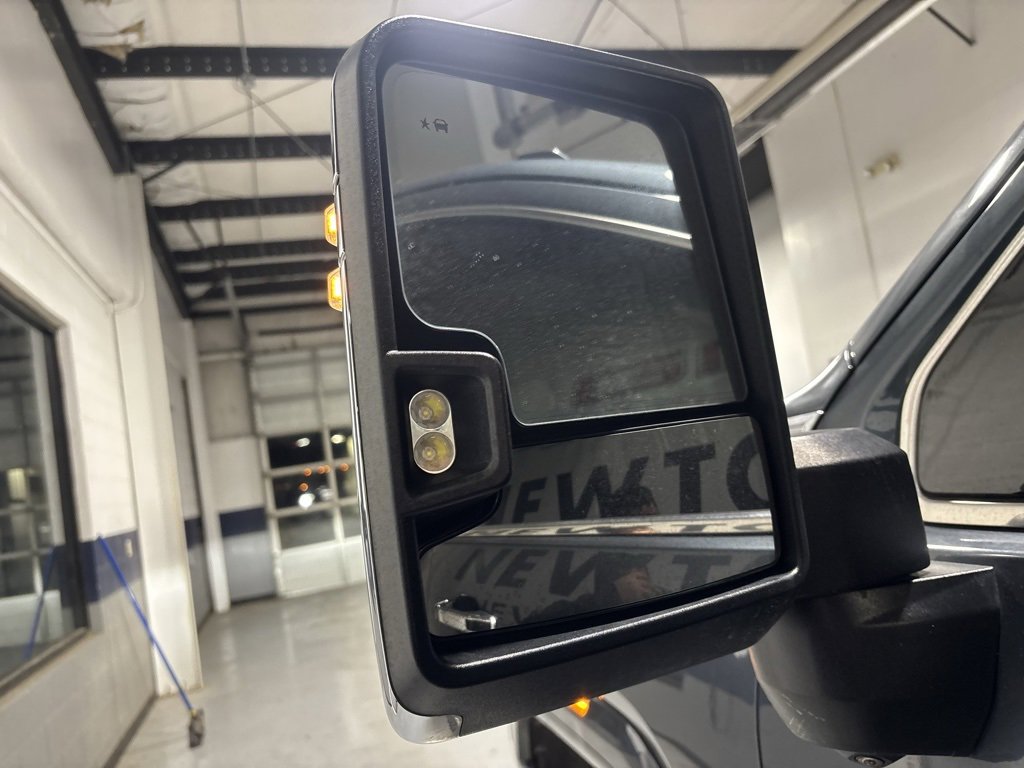 Used 2020 GMC Sierra 2500 Denali w/ Denali Ultimate Package image 9