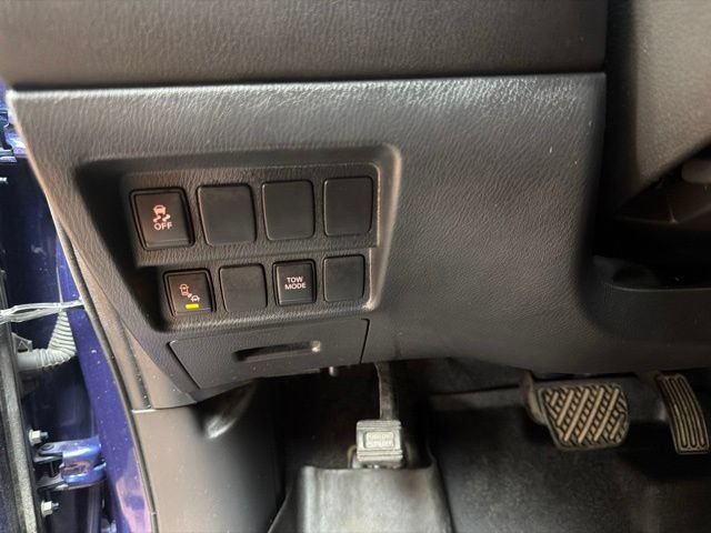 Used 2020 Nissan Pathfinder SV FWD image 23