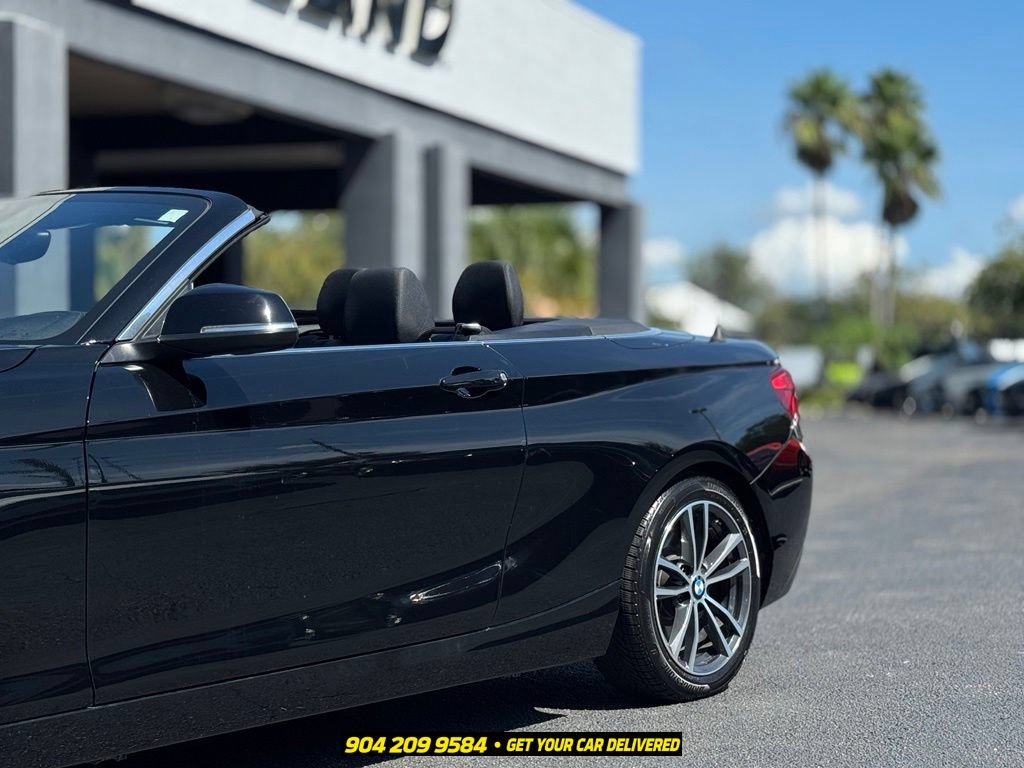 Used 2018 BMW 230i Convertible RWD image 4