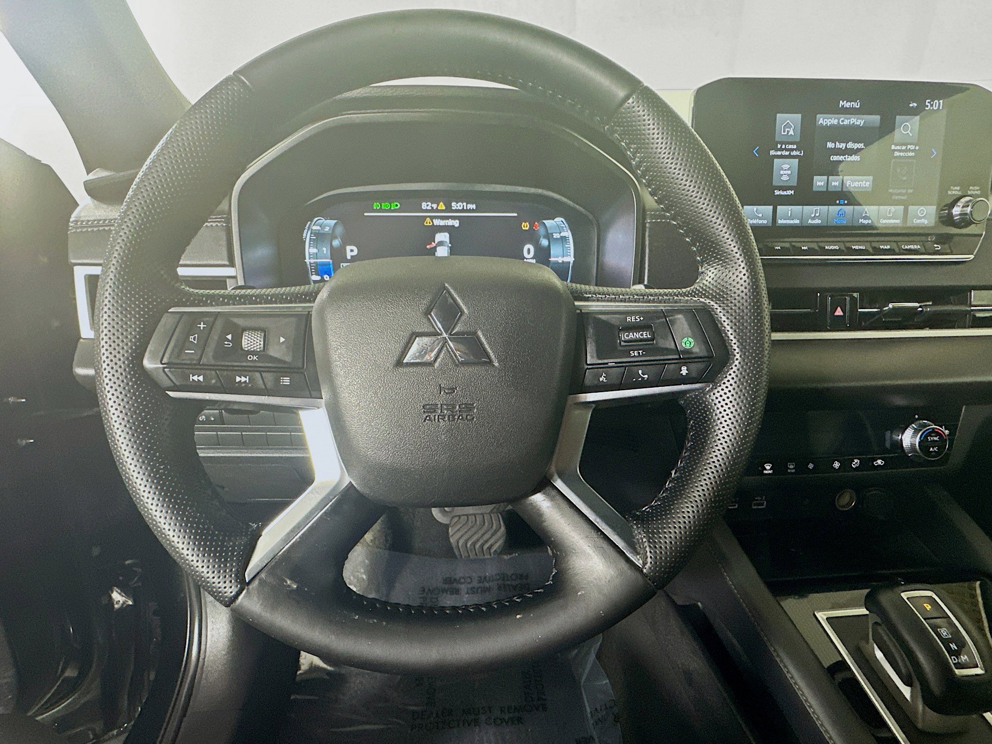 Used 2024 Mitsubishi Outlander SE Black Edition image 15