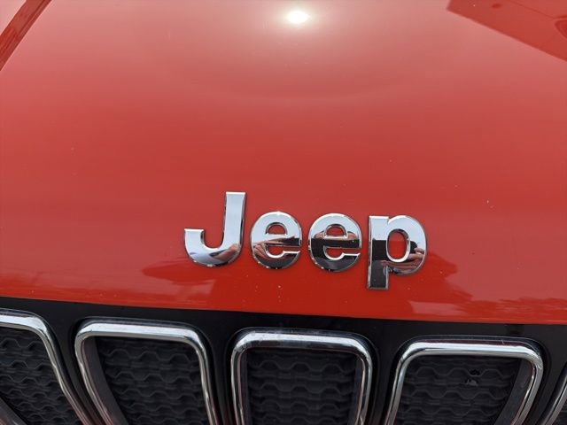 Used 2020 Jeep Renegade Latitude w/ Cold Weather Group image 26