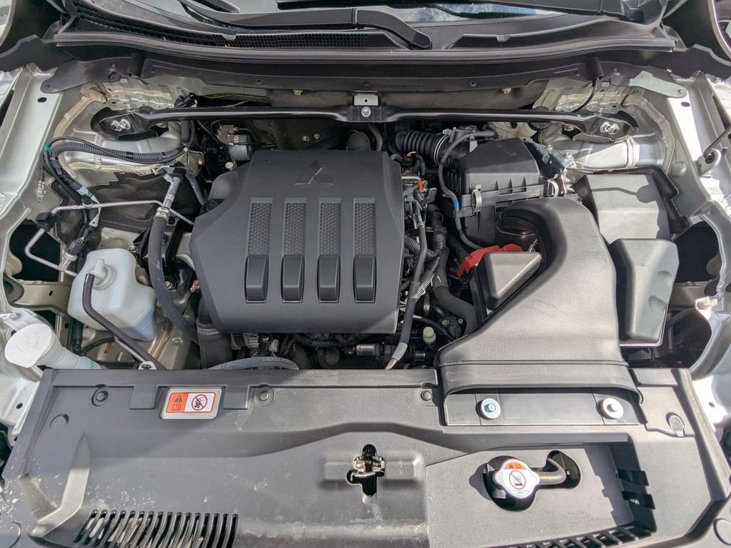 Used 2025 Mitsubishi Eclipse Cross SE image 35