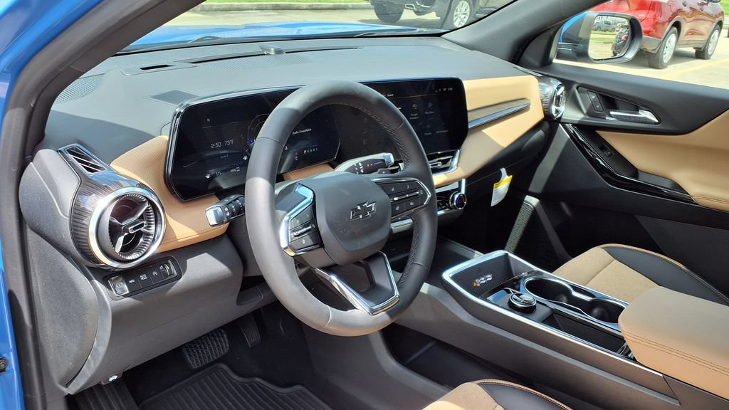 New 2026 Chevrolet Equinox ACTIV w/ Safety and Technology Package AWD/4WD image 23