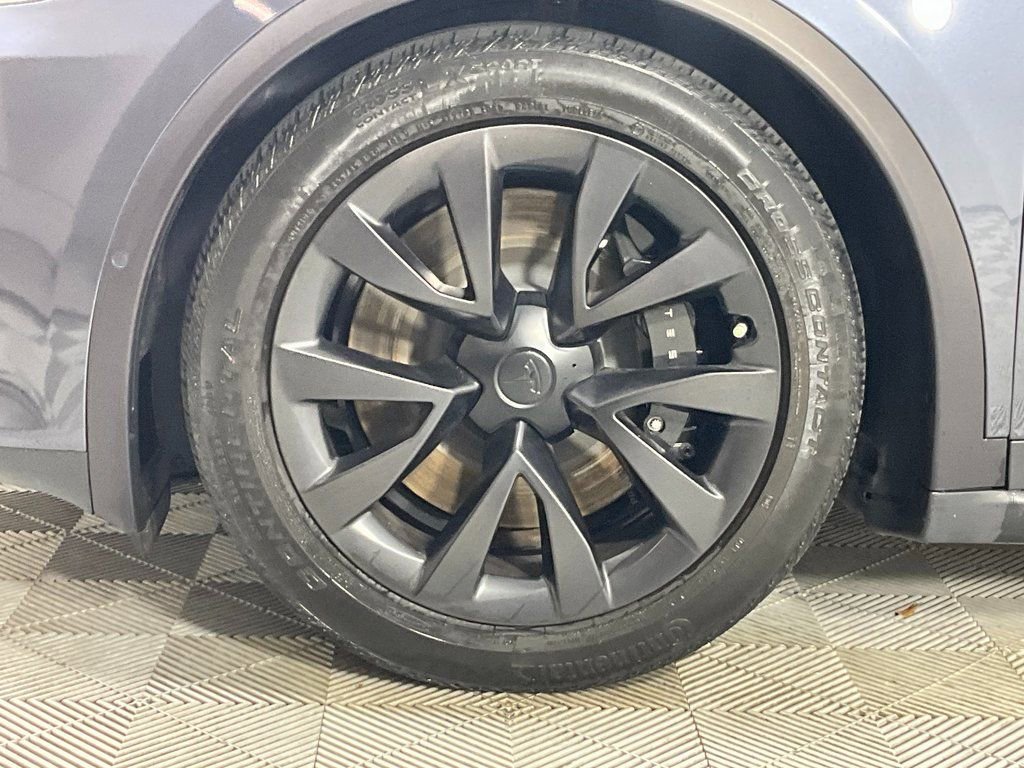 Used 2022 Tesla Model X image 28