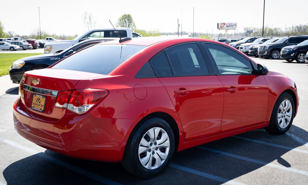 Used 2016 Chevrolet Cruze LS image 10