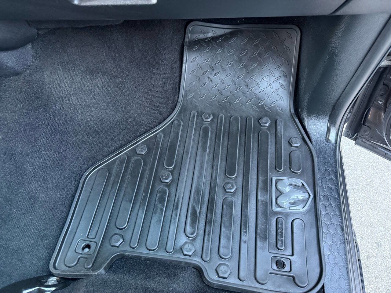 Used 2017 RAM 2500 Tradesman w/ Chrome Appearance Group image 20