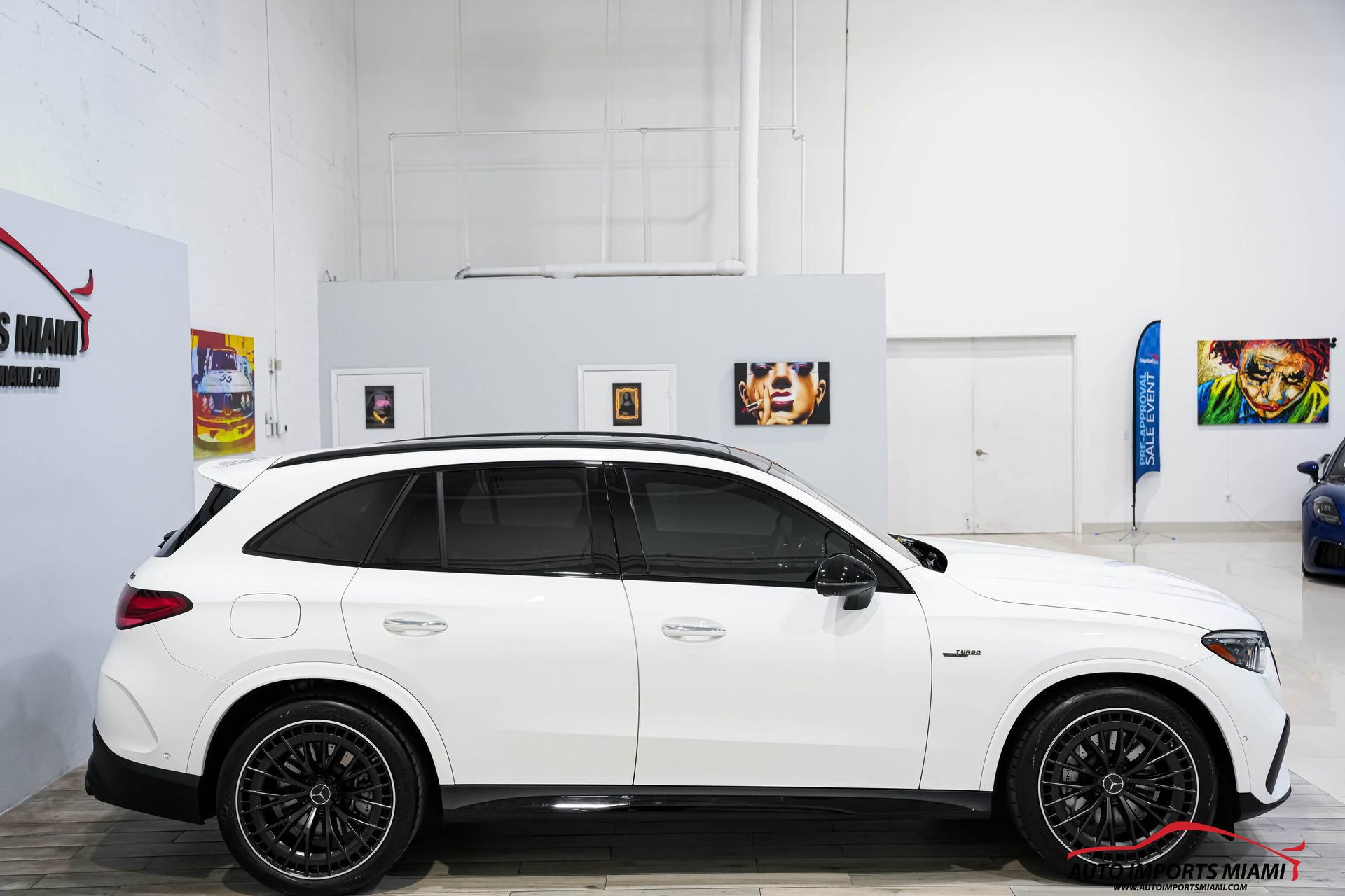 Used 2024 Mercedes-Benz GLC 43 AMG 4MATIC image 24