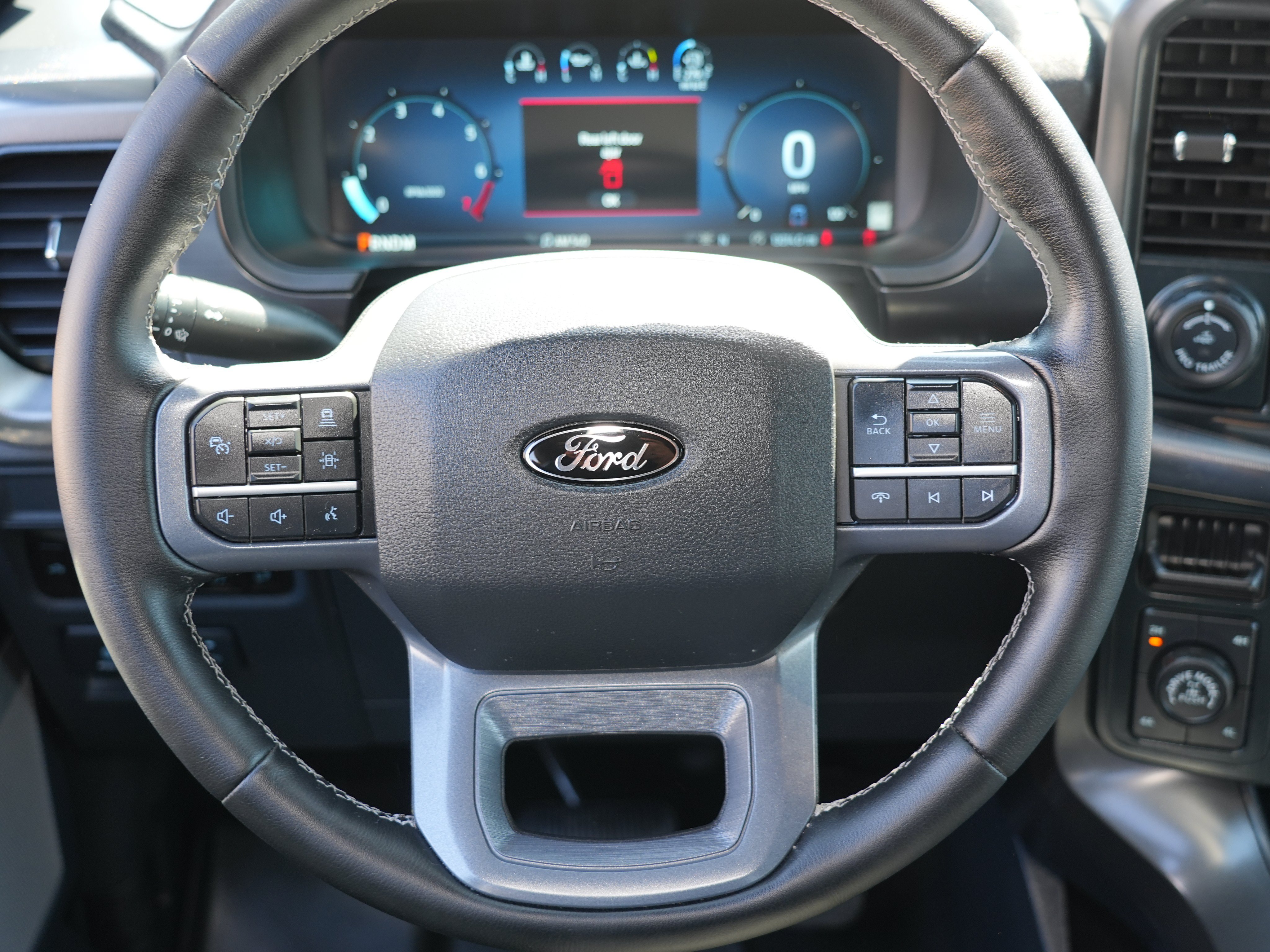 Used 2025 Ford F150 Lariat w/ Equipment Group 501A Mid AWD/4WD image 25