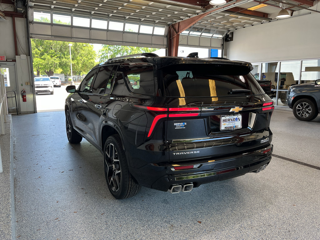 New 2026 Chevrolet Traverse High Country w/ LPO, Floor Liner Package FWD image 6