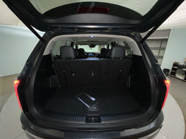 Used 2024 Kia Telluride EX w/ EX Captain's Chair Package image 25