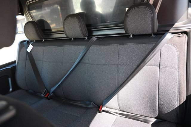 New 2026 RAM ProMaster 2500 w/ Crew Van Package FWD image 18