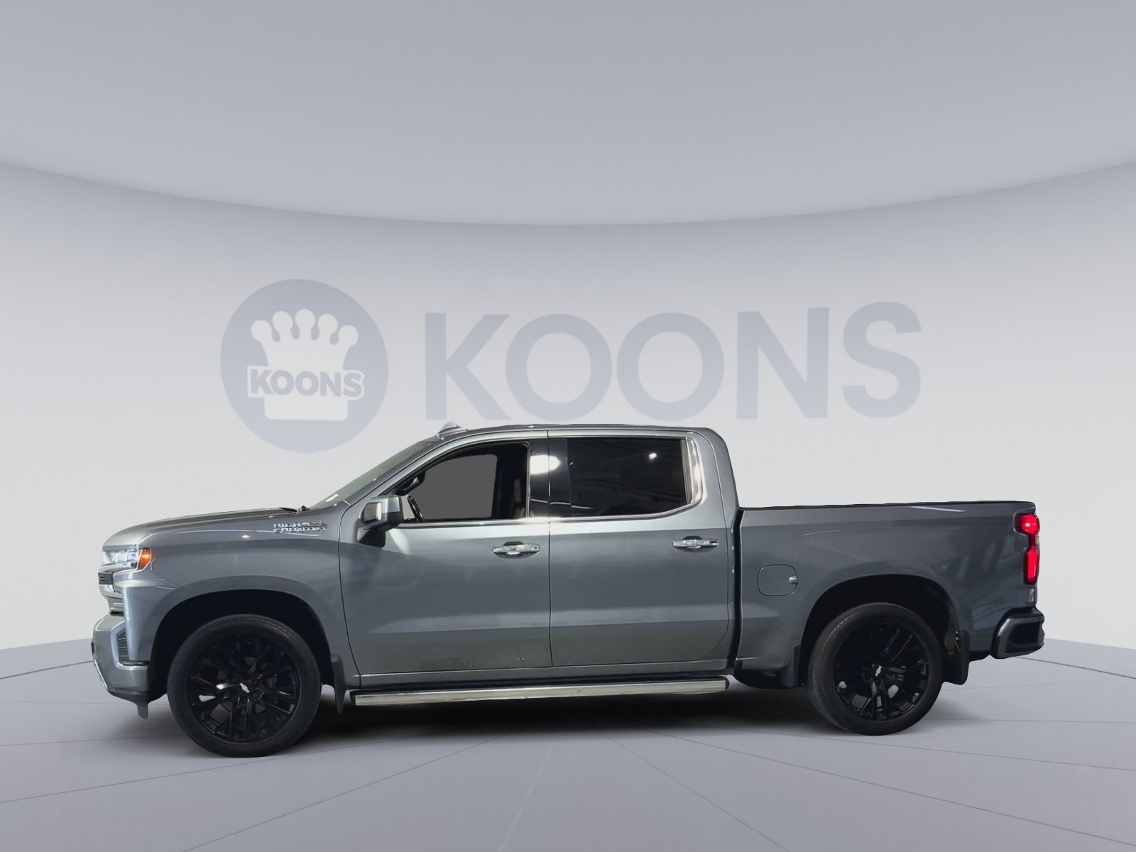 Used 2020 Chevrolet Silverado 1500 High Country w/ Technology Package AWD/4WD image 7