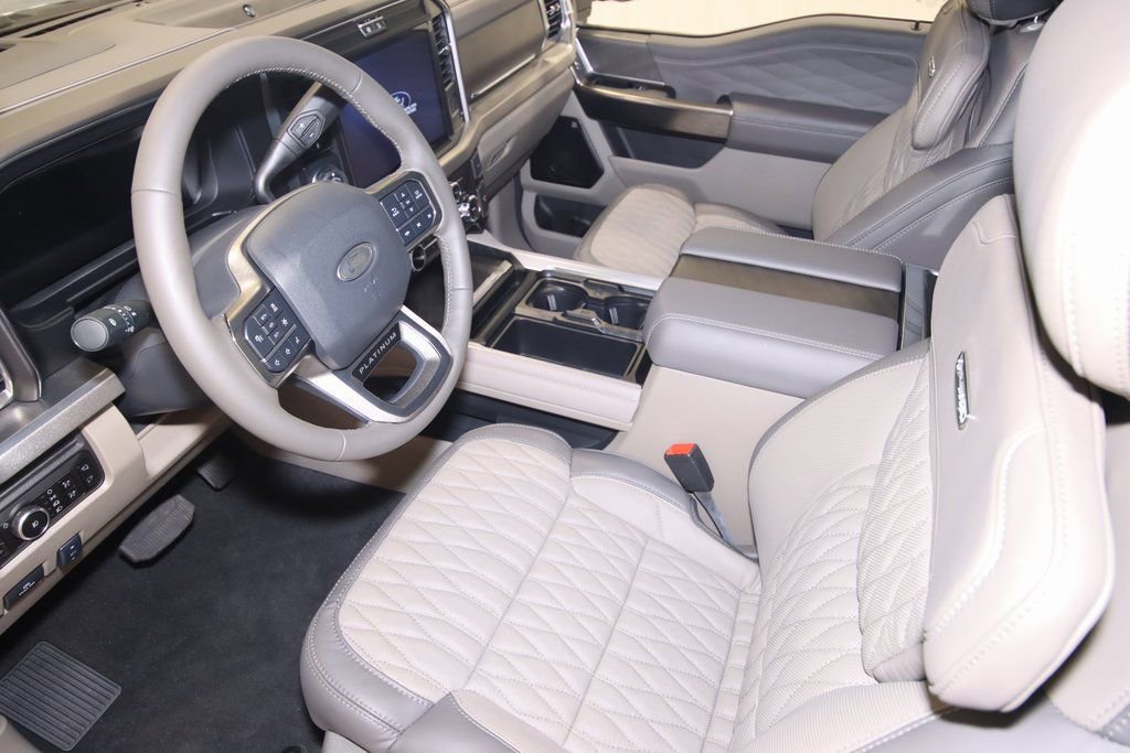 New 2026 Ford F450 Platinum w/ Platinum Plus Package image 29