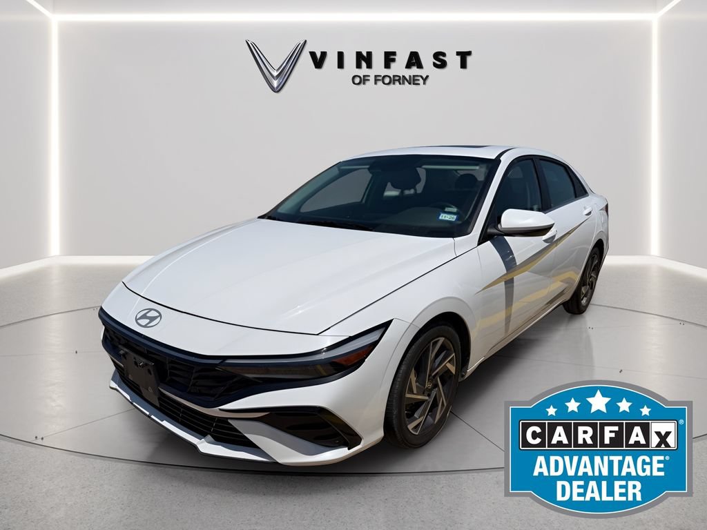 Used 2025 Hyundai Elantra SEL FWD image 1