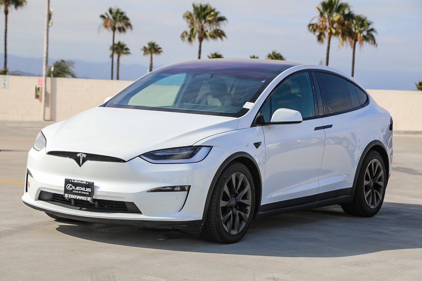 Used 2023 Tesla Model X AWD/4WD image 3