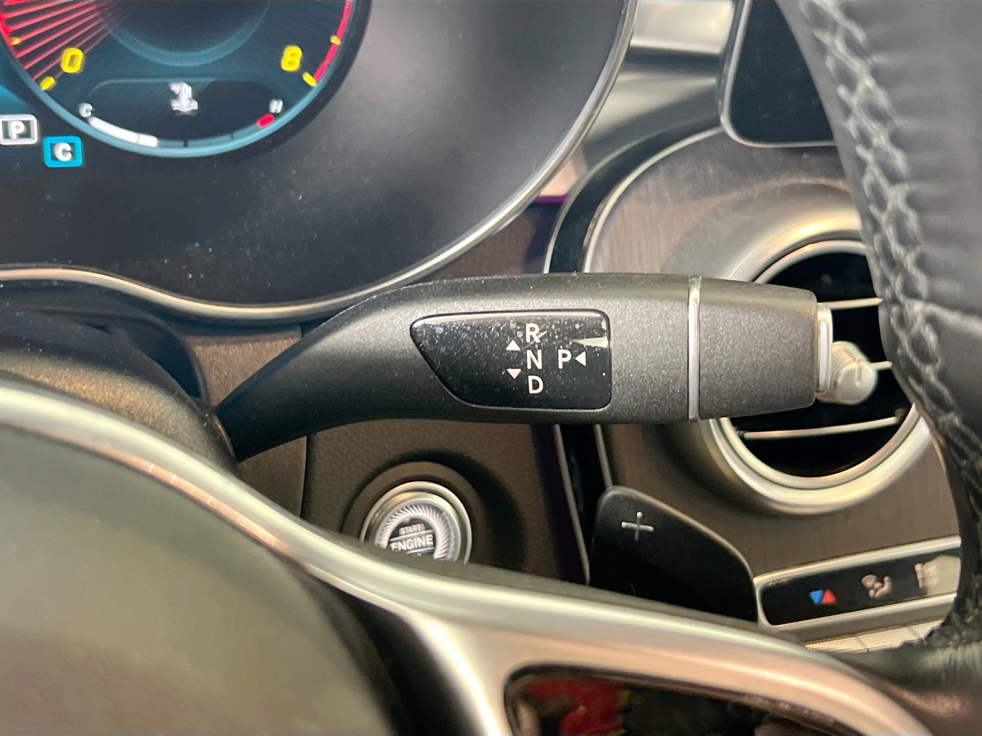 Used 2021 Mercedes-Benz GLC 300 4MATIC image 16