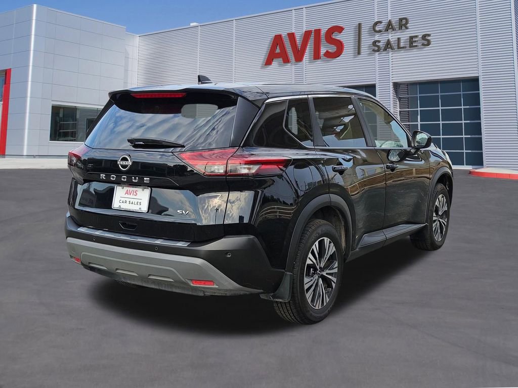 Used 2023 Nissan Rogue SV image 6