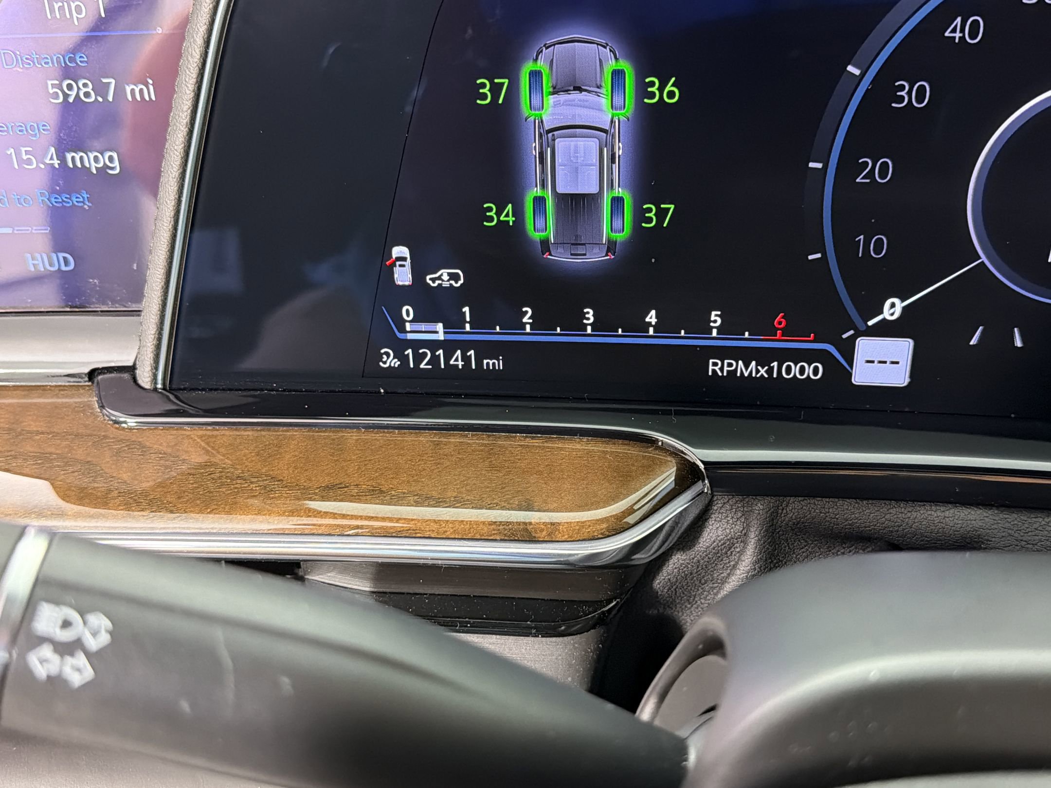 Used 2023 Cadillac Escalade Sport Platinum w/ Heavy-Duty Trailer Package image 20