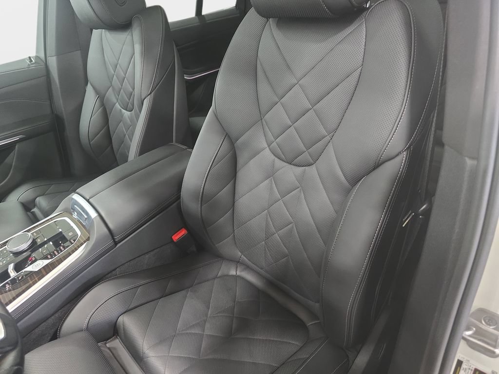 Certified 2025 BMW X5 sDrive40i w/ Parking Assistance Package RWD image 20