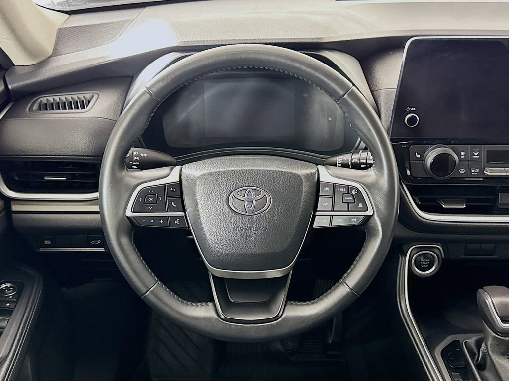 Certified 2024 Toyota Grand Highlander XLE image 4