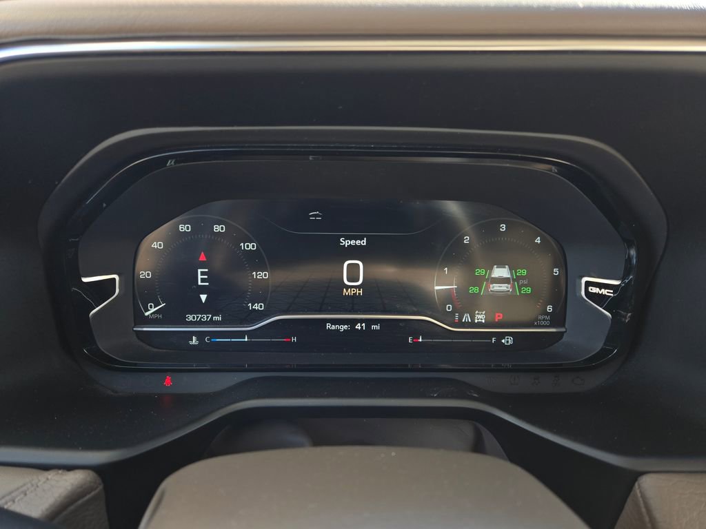 Used 2022 GMC Yukon XL Denali w/ Denali Premium Package image 20