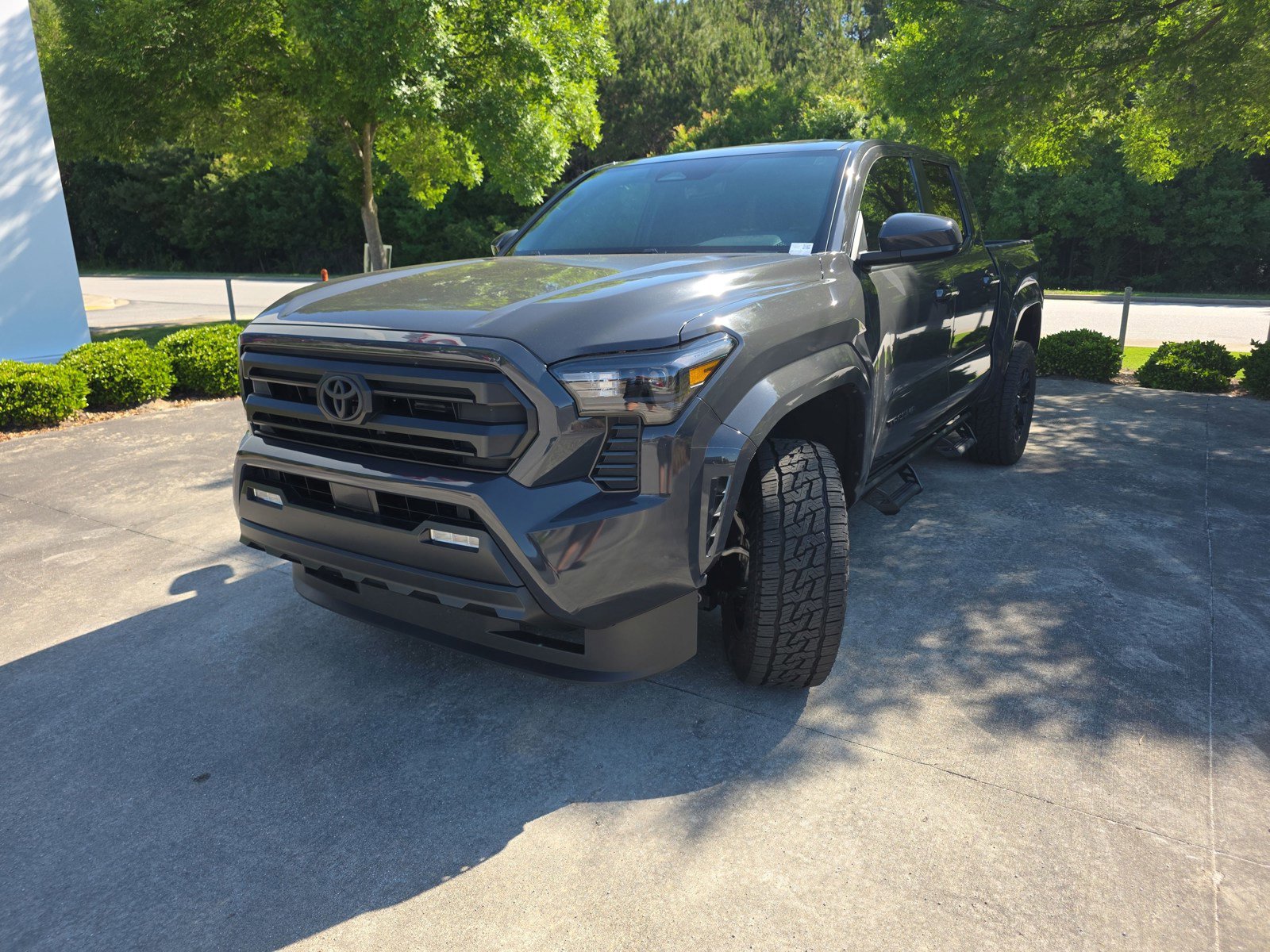 Used 2025 Toyota Tacoma SR5 RWD image 8