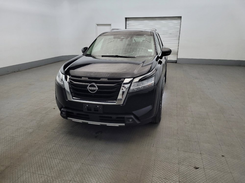 Used 2022 Nissan Pathfinder Platinum w/ Lighting Package (N93) AWD/4WD image 15