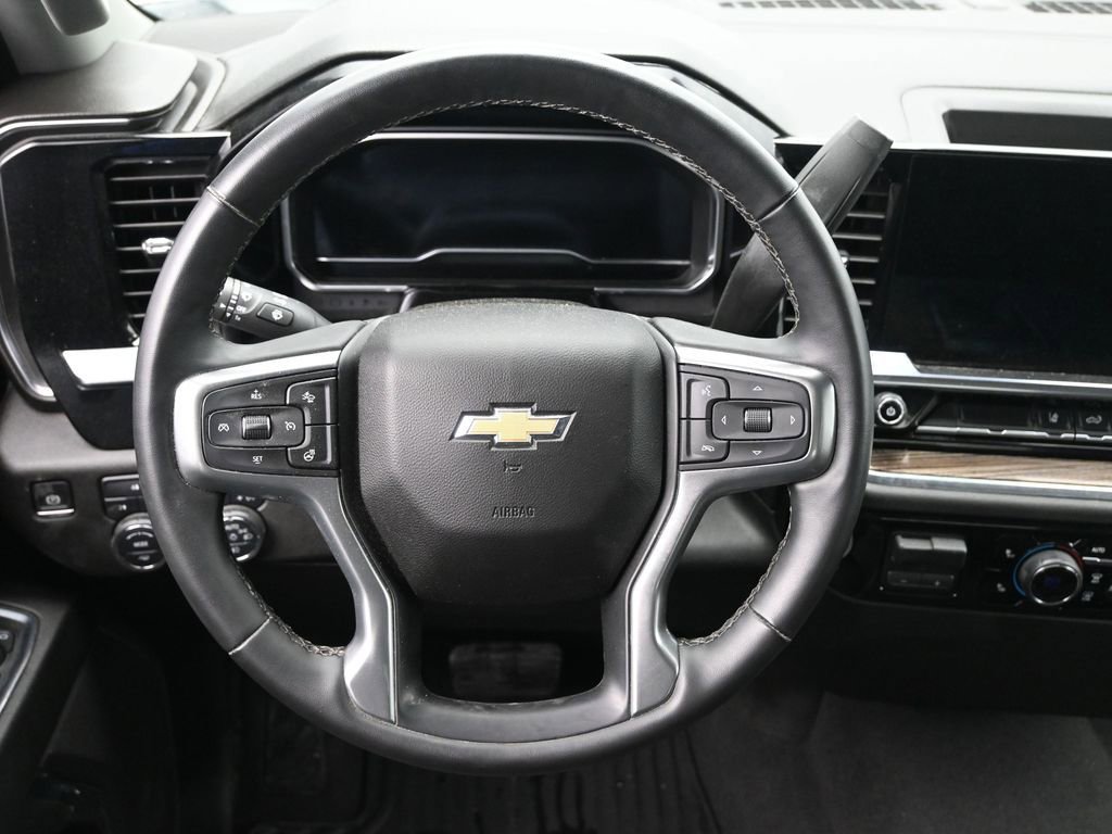 Used 2024 Chevrolet Silverado 2500 LT w/ Convenience Package image 20