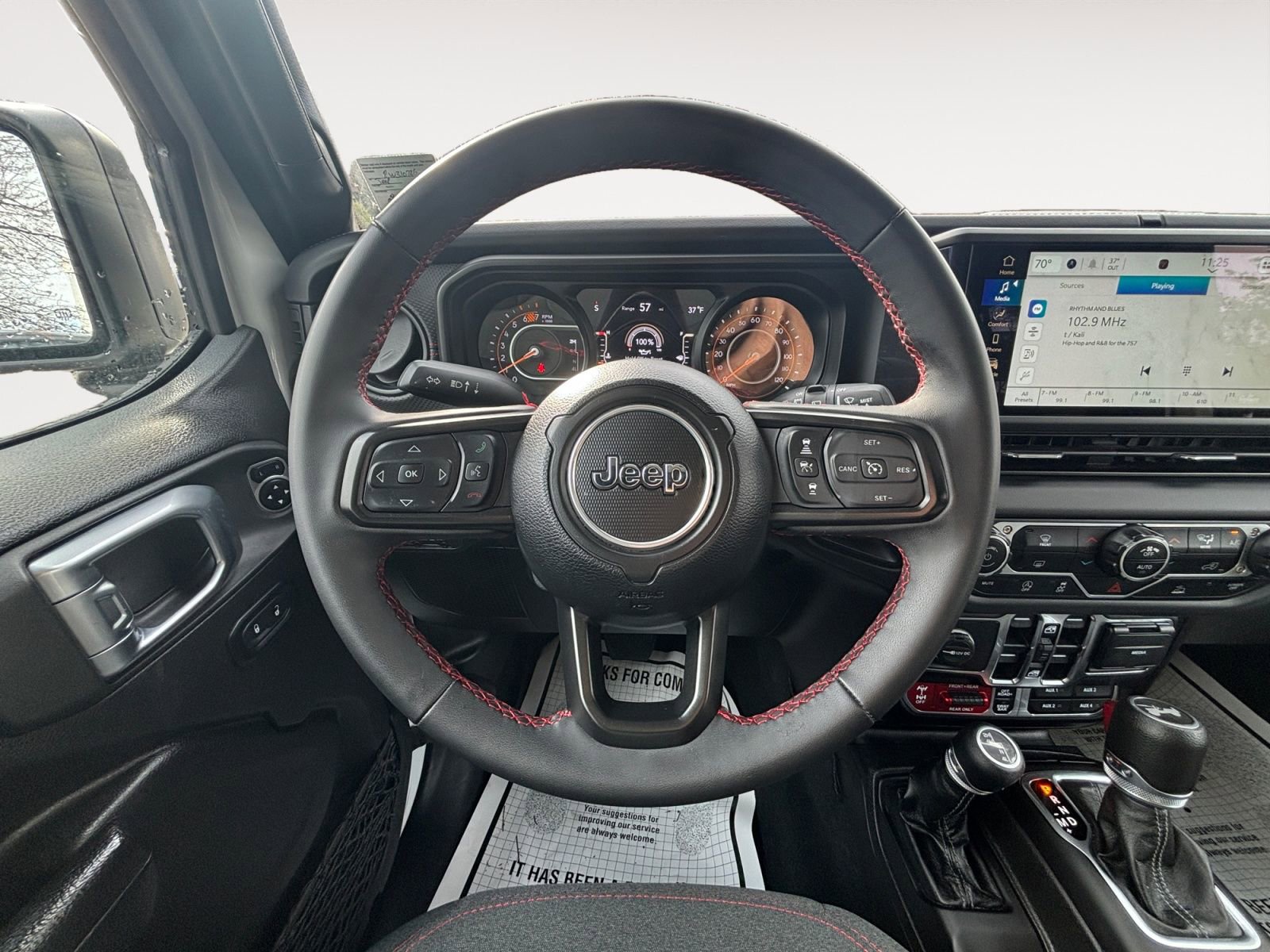 Used 2024 Jeep Wrangler Unlimited Rubicon image 12