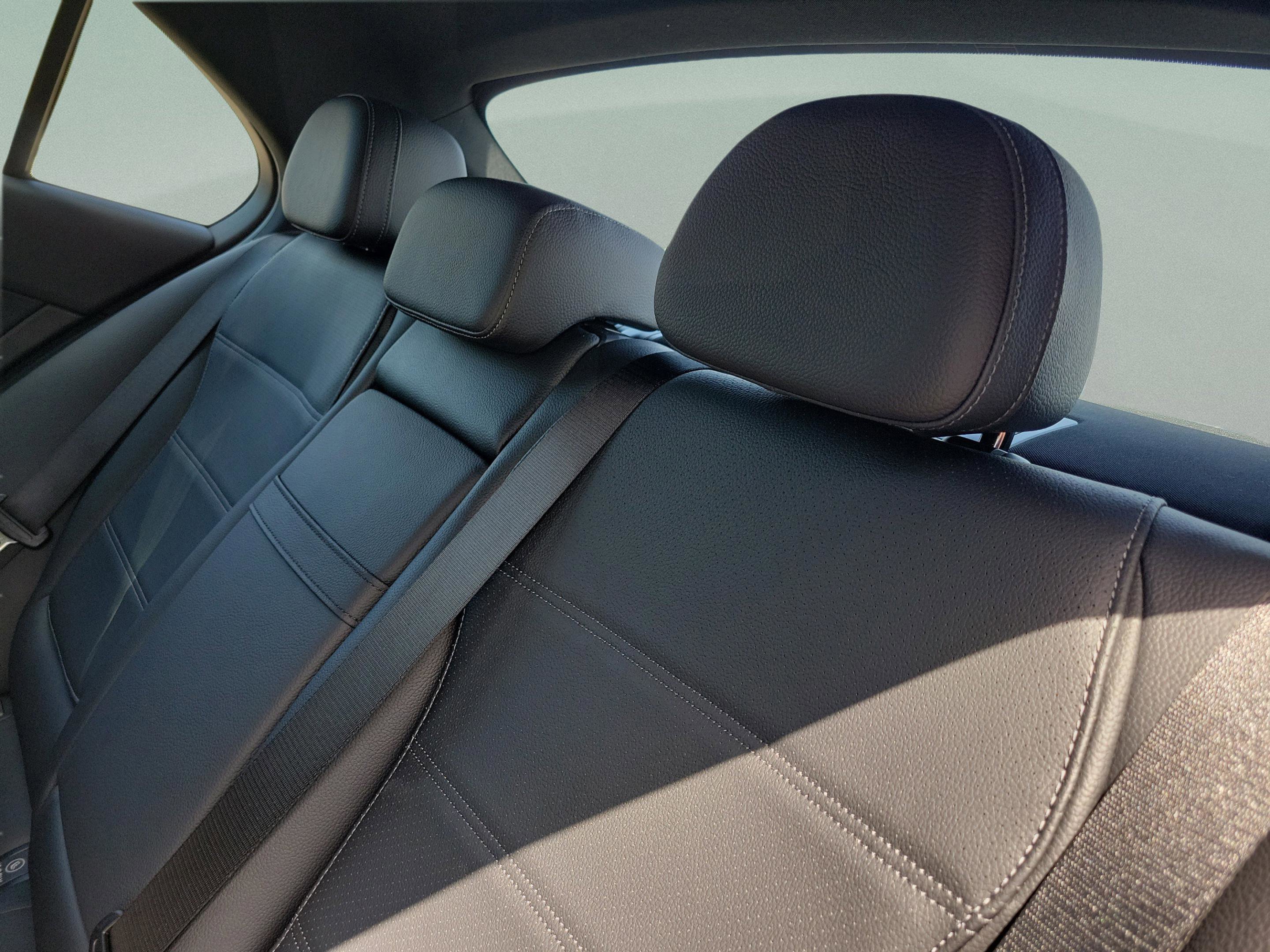 Certified 2022 Mercedes-Benz C 300 4MATIC Sedan image 9