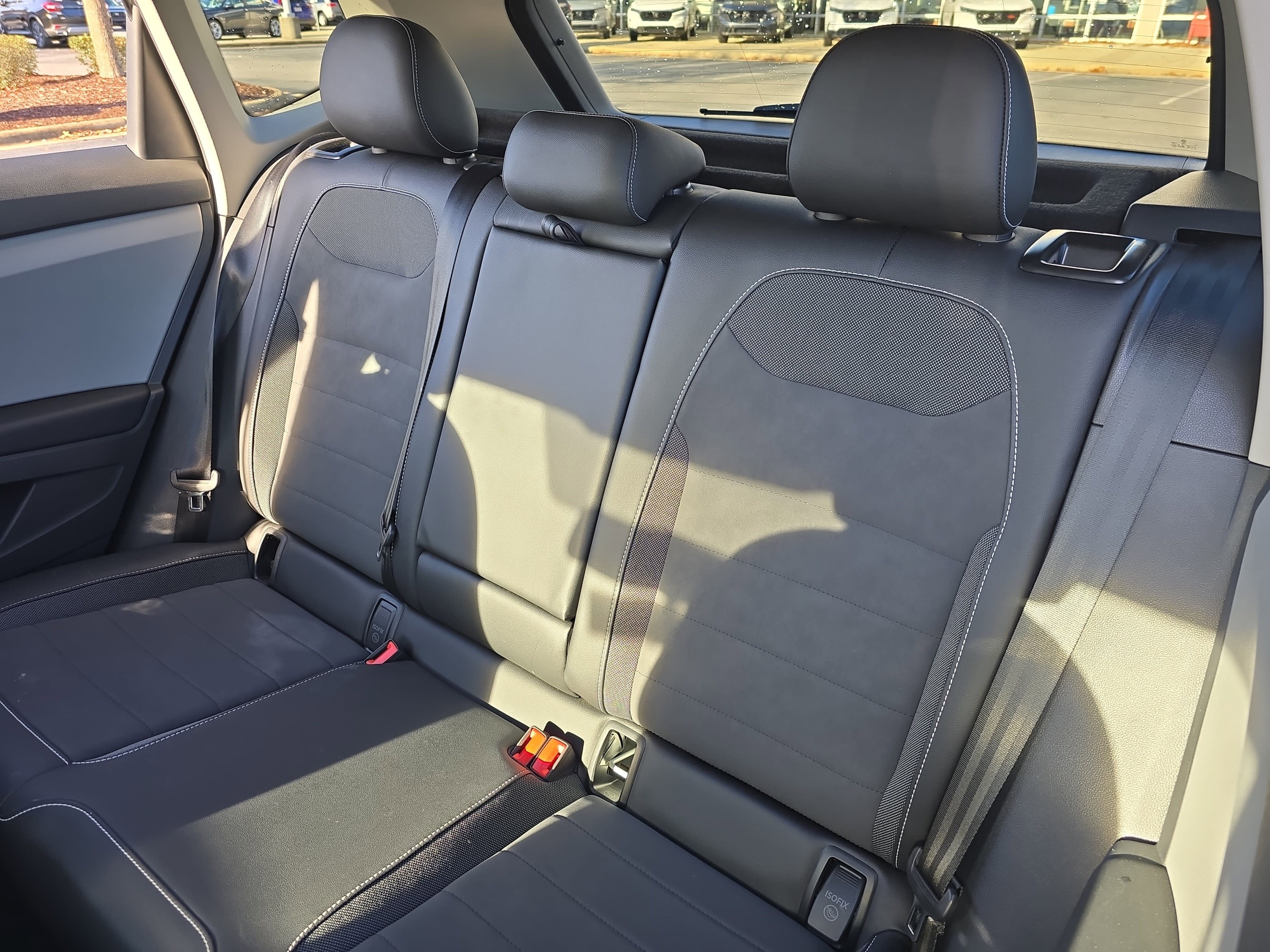 Used 2022 Volkswagen Taos SE image 14