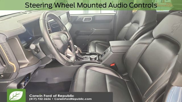 Used 2025 Ford Bronco Badlands image 13