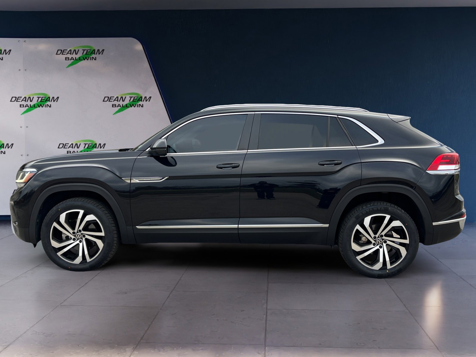 Certified 2023 Volkswagen Atlas Cross Sport SEL image 4