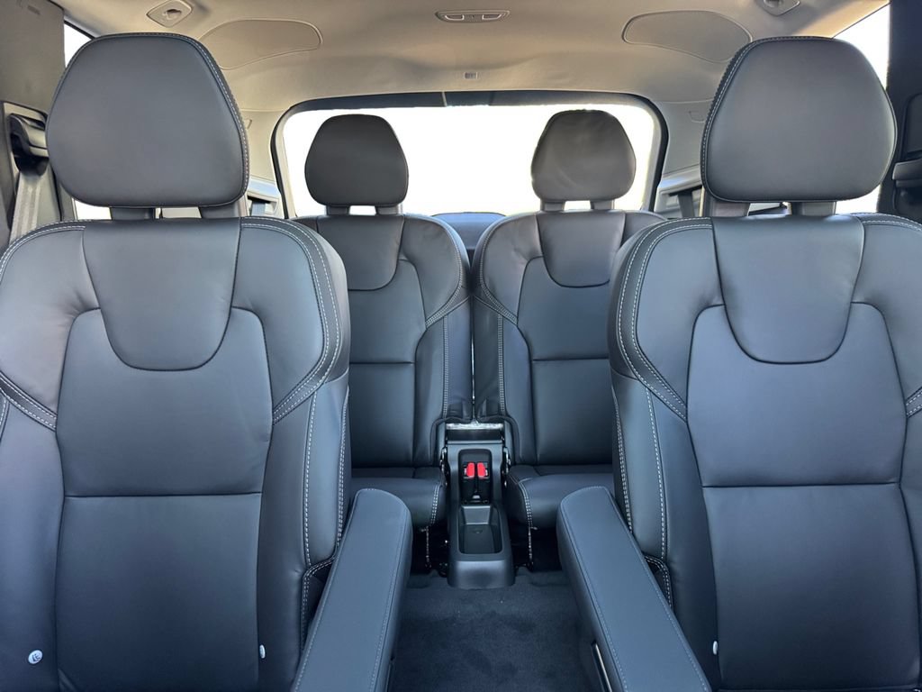 New 2026 Volvo XC90 T8 Ultra w/ Protection Package Premier AWD/4WD image 24