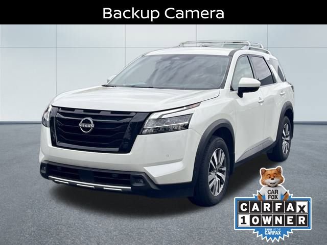 Certified 2024 Nissan Pathfinder SL w/ Black Appearance Package image 7