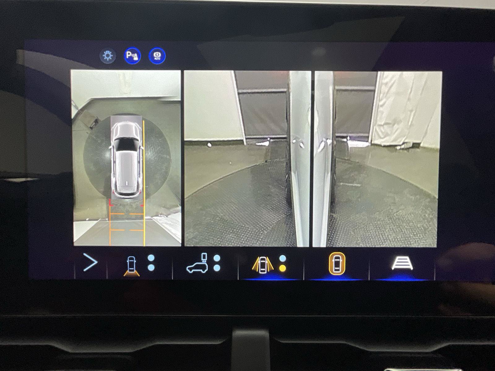 New 2027 Chevrolet Equinox RS w/ Safety and Technology Package FWD image 18