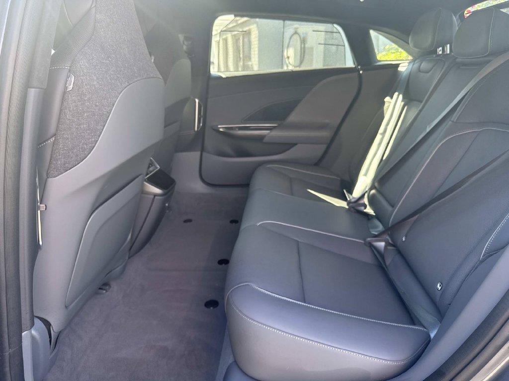 Used 2024 Lucid Air Touring AWD/4WD image 13